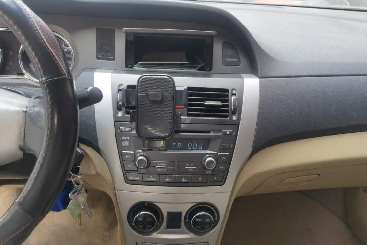 Used Great Wall C30 2012 1.5L Manual Luxury Version
