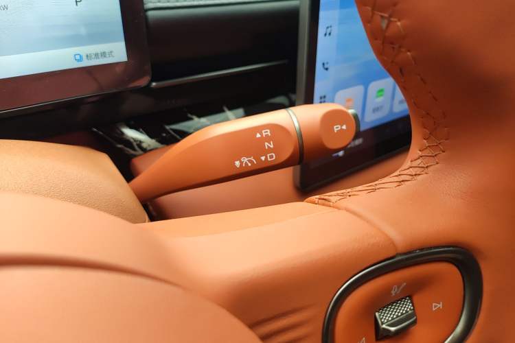 Used Wuling Xingguang 2025 610 km Smart Flagship Version Gear Lever