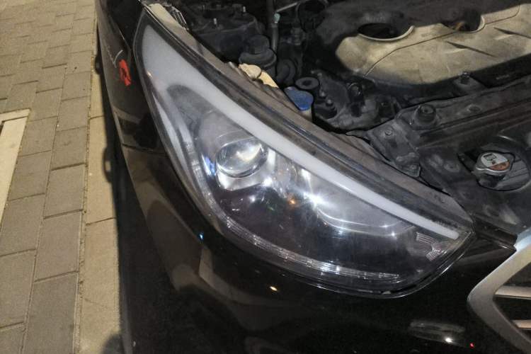 Used Hyundai ix35 2013 2.0L Automatic Two-Wheel Drive Smart GLS China IV Standard
