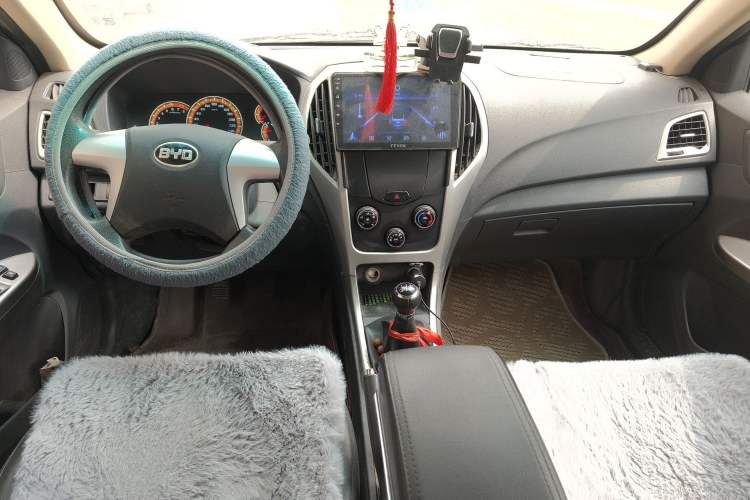 Used BYD F3 2015 Energy-Saving Edition 1.5L Manual Luxury Model