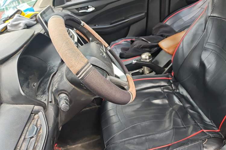 Used Wuling Hongguang S3 2018 1.5L Manual Comfort Model China V Standard