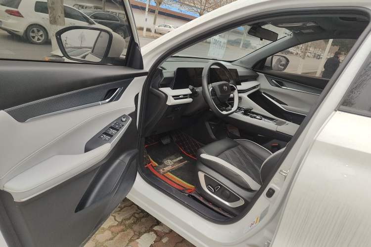 Used Changan CS75 PLUS 2023 3rd Generation 1.5T Automatic Luxury Model