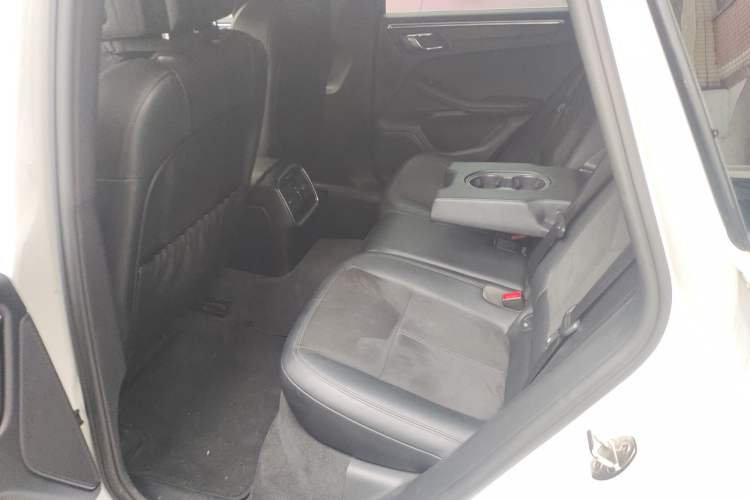 Used Porsche Macan 2017 Macan 2.0T Left Rear Seat