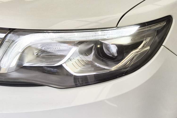 Used Geely Auto Emgrand X7 Sport 2020 1.8TD DCT Two-Wheel Drive Smart Connect 4G-Enabled Version
