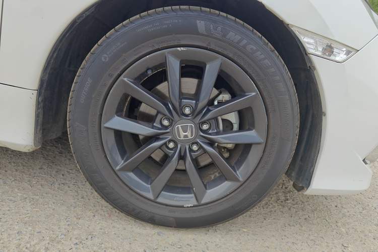 Used Honda Civic 2019 220TURBO CVT Dynamic Edition China VI Right Front Wheel Hub