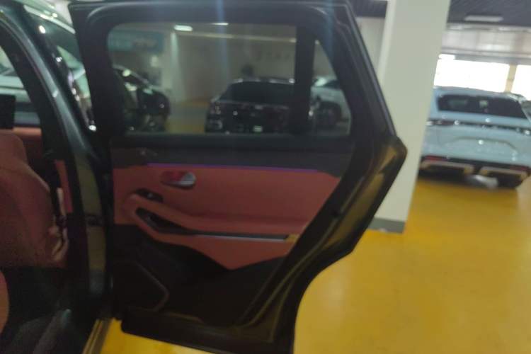 Used BYD Tang L 2025 DM 175KM Drone Player Edition