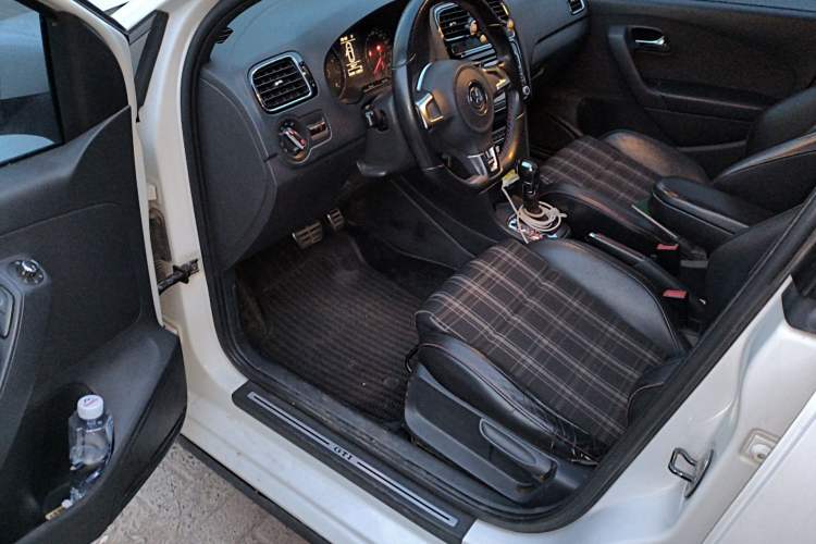 Used Volkswagen Polo 2012 1.4TSI GTI Driver Seat