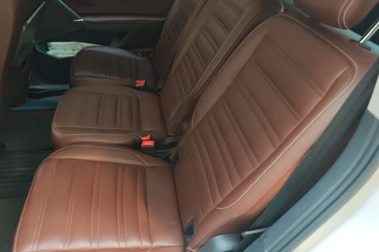 Used Volkswagen Touran 2016 Volkswagen Touran L 280TSI DSG Luxury Edition Left Rear Seat