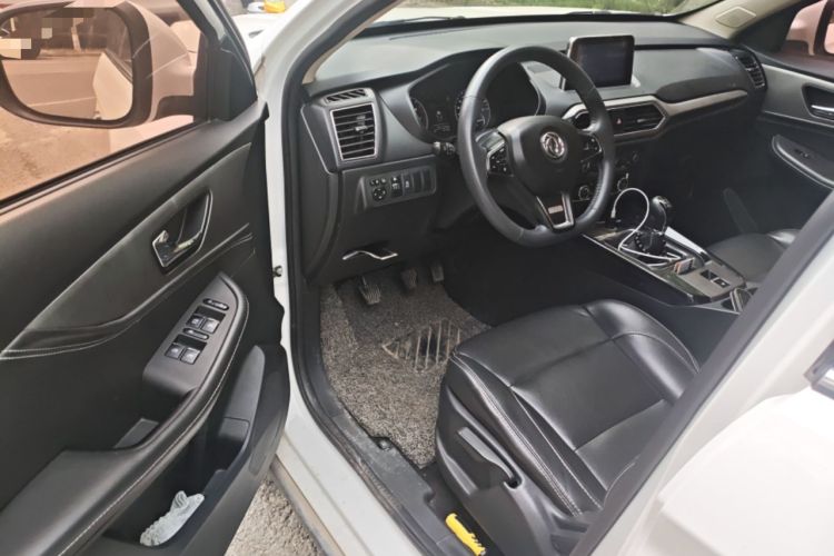 Used Dongfeng Fengon S560 2018 1.8L Manual Luxury 7-Seater Driver Seat