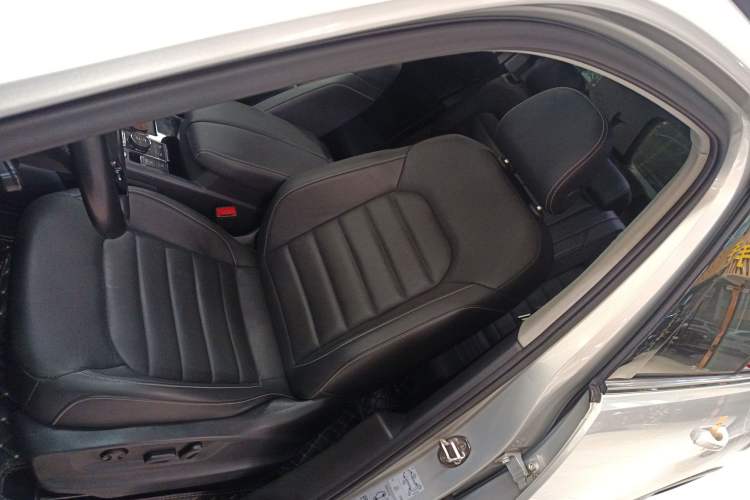 Used Volkswagen Teramont 2020 380TSI Four-Wheel Drive Luxury Version China VI Standard Left Front Seat