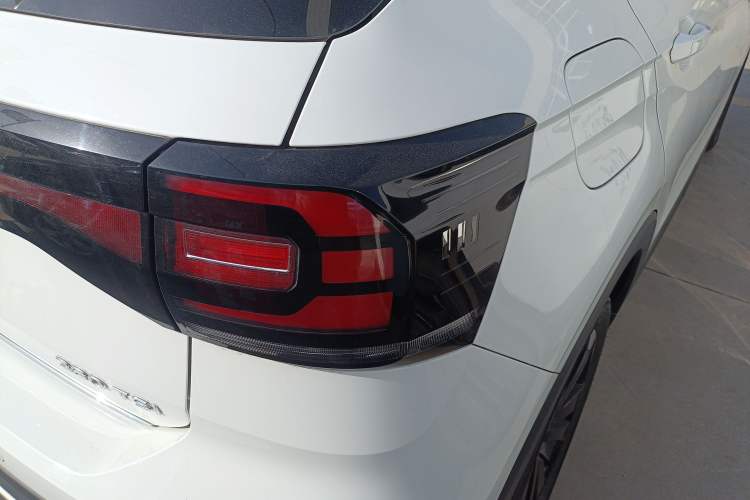 Used Volkswagen Tacqua 2021 280TSI DSG EnjoyPro Smart Connectivity Version
