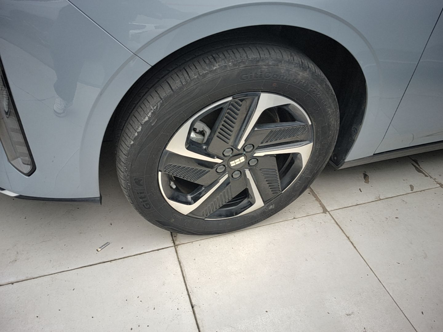 Geely Galaxy L6 2025 EM-i 140km Explorer+ Edition — снимка 10