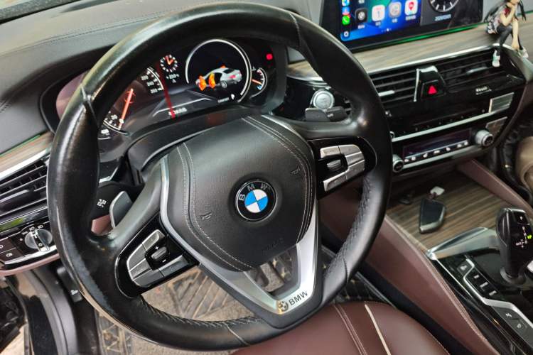 Used BMW 5 Series 2018 Facelifted 530Li Luxury Edition Premium Package
