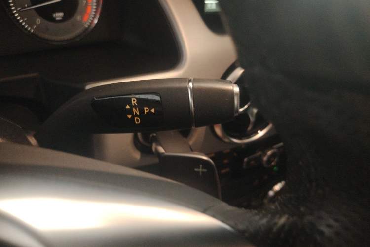 Used Mercedes-Benz GLK-Class 2015 GLK 260 4MATIC Dynamic Edition Ultimate Version
