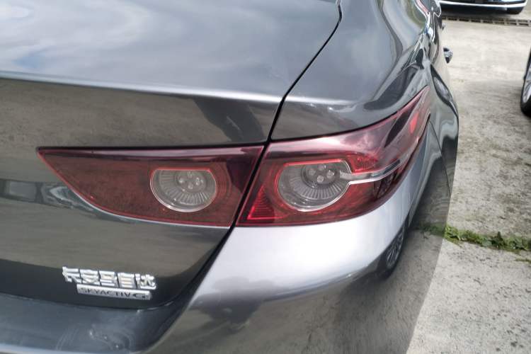 Used Mazda 3 Axela 2023 2.0L Automatic Zhiqing Edition Right Rear Taillight