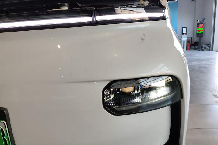 Used Geely Galaxy LEVC L380 2024 140-Degree 8-Seater Four-Wheel Drive Max