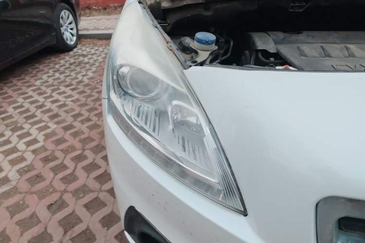 Used Peugeot 3008 2015 2.0L Automatic Classic Edition