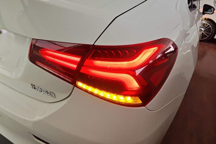 Used Mercedes-Benz A-Class 2022 Restyled A 200 L Sport Sedan Fashion Version
