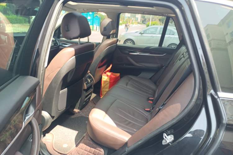 Used BMW X5 2017 xDrive28i Left Rear Seat