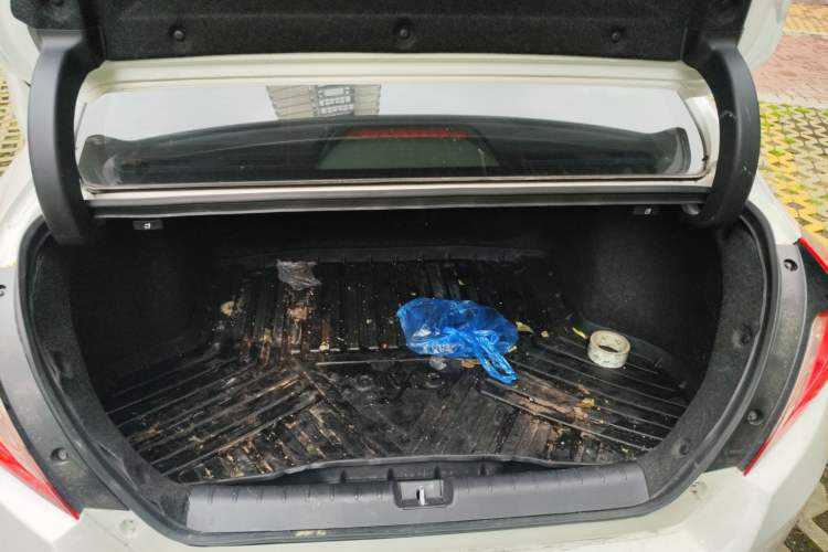 Used Honda Civic 2016 220TURBO CVT Luxury Edition Trunk