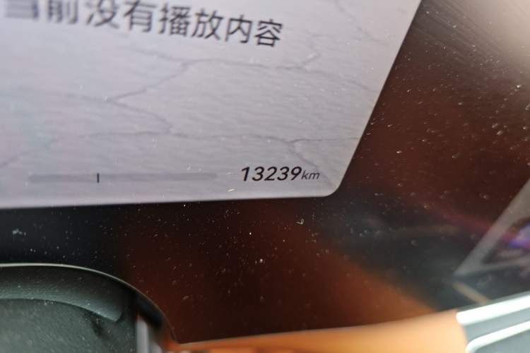 Used Hima AITO M8 2025 Extended-Range Max+ Version 53.4 kWh 6-Seater Edition Odometer Close Up