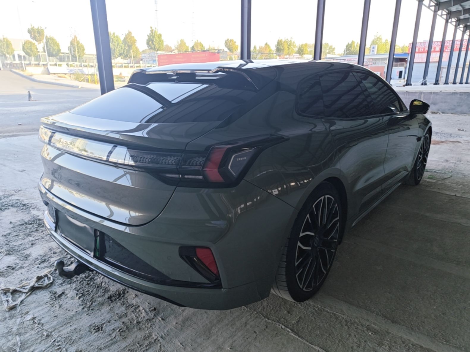Zeekr 001 2024 YOU Edition 100 kWh All-Wheel Drive — снимка 6
