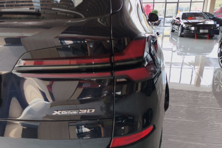 Used BMW X5 2023 xDrive 30Li Luxury M Sport Package