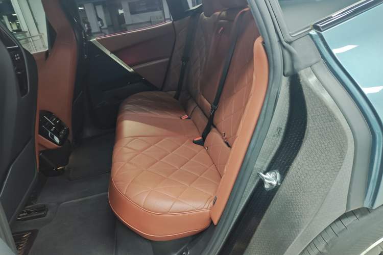 Used BMW iX 2022 xDrive50
