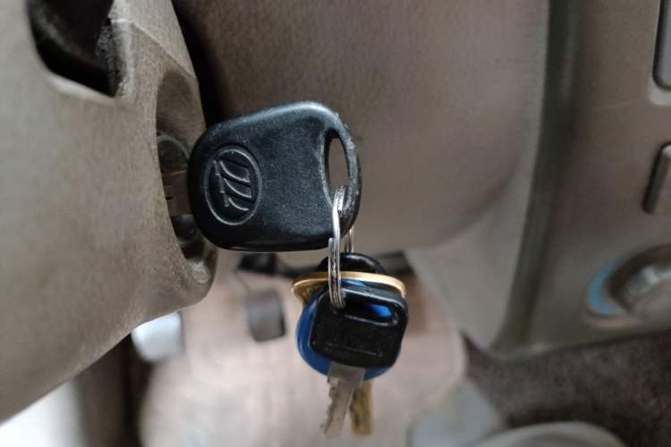 Used Lifan Auto Fengshun 2011 1.0L Comfort Version LF465Q5