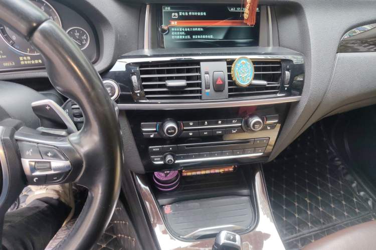 Used BMW X3 2016 xDrive20i M Sport Edition Audio And AC Panel