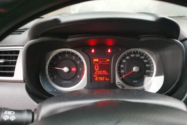 Used Venucia R50X 2013 1.6L Manual Model
