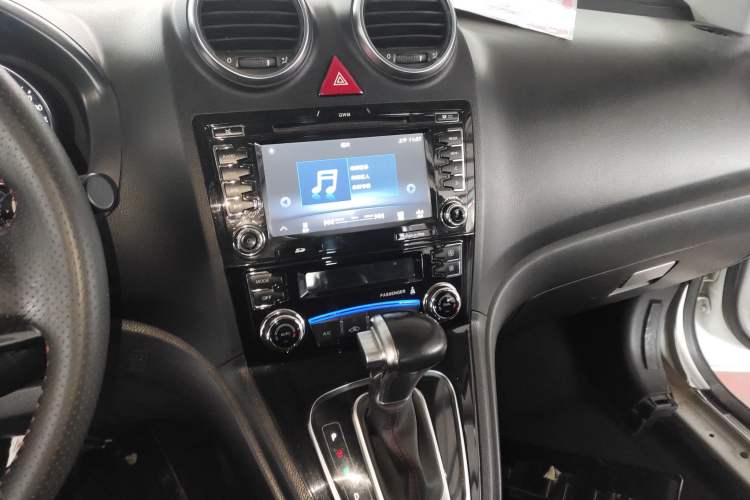 Used Haval H6 2016 Upgraded Model 1.5T Automatic Two-Wheel Drive Elite Version