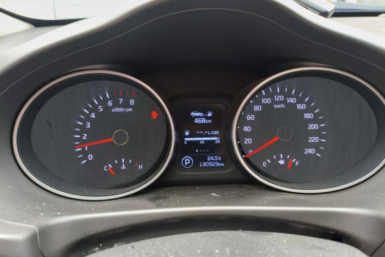 Used Kia Sportage R 2015 2.0L Automatic Two-Wheel Drive DLX Model
