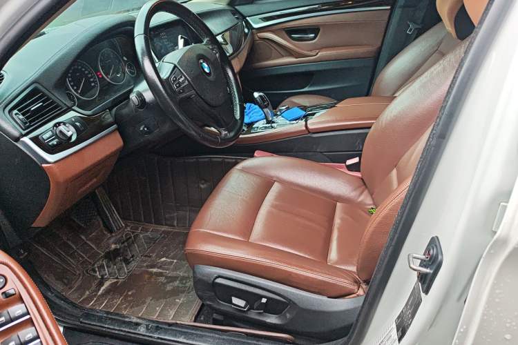 Used BMW 5 Series 2014 525Li Leading Model