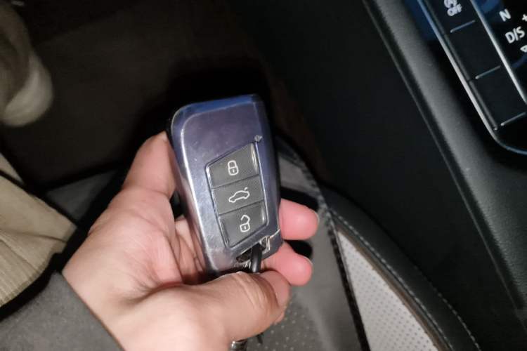 Used Volkswagen Magotan 2023 2 Million Units Commemorative Edition 330TSI DSG Luxury Version