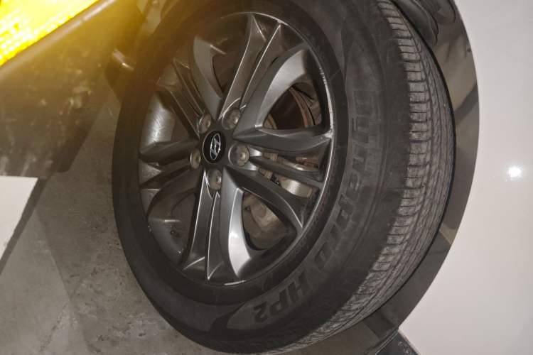 Used Hyundai ix35 2015 2.0L Automatic 2WD Smart Version China V Standard
