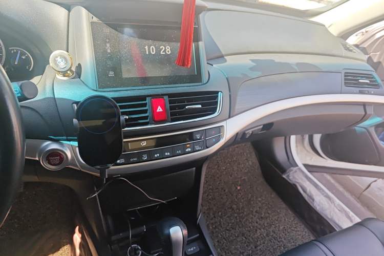 Used Honda Crosstour 2016 2.4L Luxury Edition Audio And AC Panel