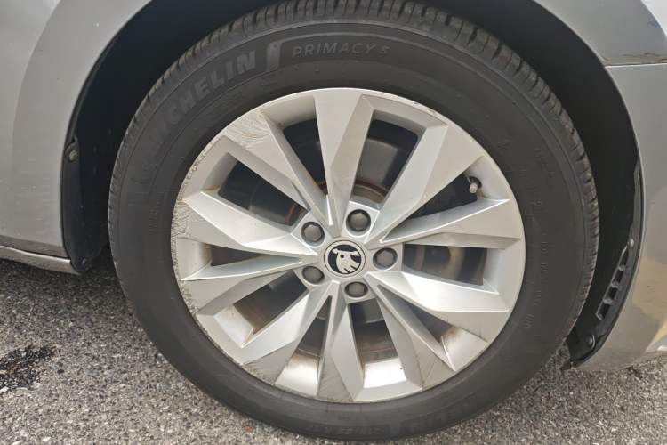 Used Skoda Superb 2016 TSI330 DSG Innovation Edition
