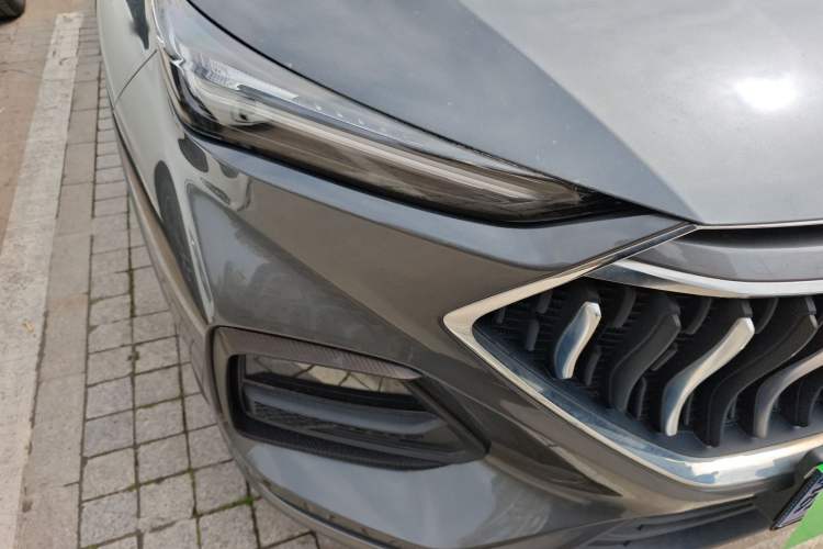 Used CHANGAN OSHAN X5 2021 1.5T DCT Flagship Edition Right Front Headlight