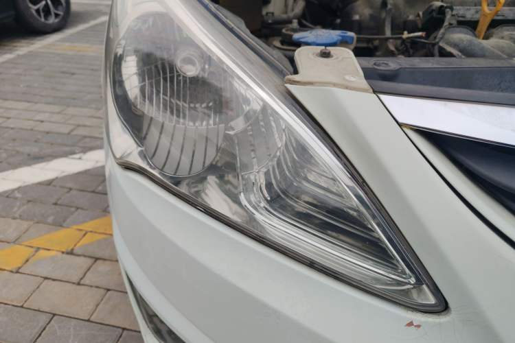 Used Hyundai Verna (older generation) 2010 Sedan 1.4L Automatic Comfort Model GS
