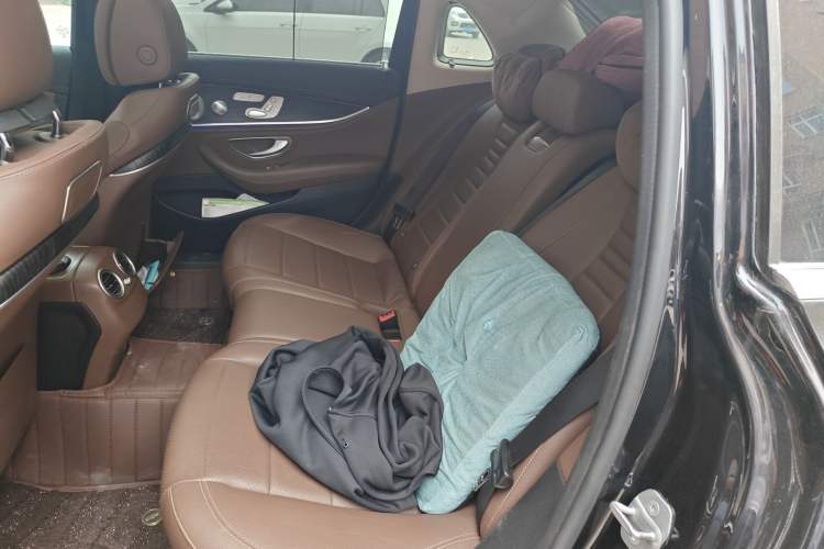 Used Mercedes-Benz E-Class 2020 Restyled E 300 L Sport Exclusive Edition Left Rear Seat