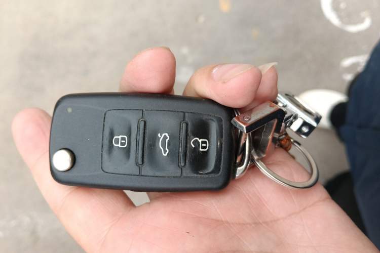 Used Volkswagen Tiguan 2015 1.8TSI Automatic Two-Wheel Drive Luxury Model Vehicle Key