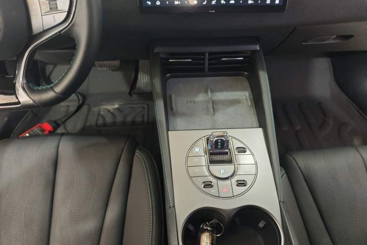 Used BYD Seal 06 New Energy 2025 DM-i Smart Drive 120KM Deluxe Model Gear Lever