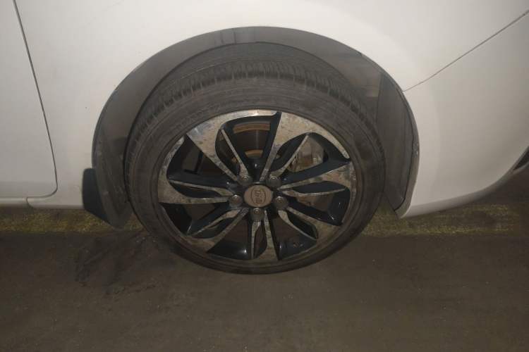 Used BYD Qin New Energy 2015 1.5T Dual-Crown Flagship Plus Edition