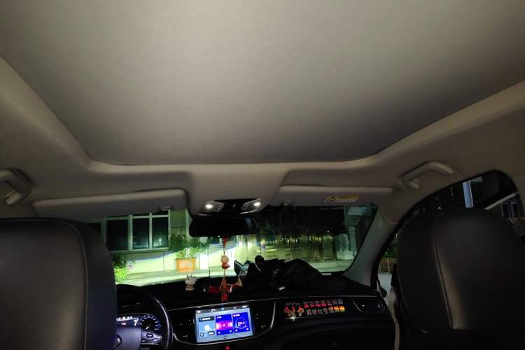 Used GAC Trumpchi GS7 2017 320T Two-Wheel-Drive Luxury Smart Connectivity Model
