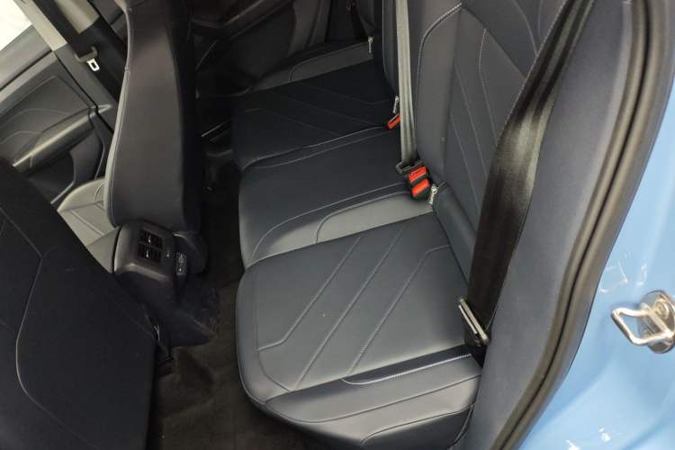 Used Volkswagen Tharu 2025 NewRui 300TSI Prestige Edition
