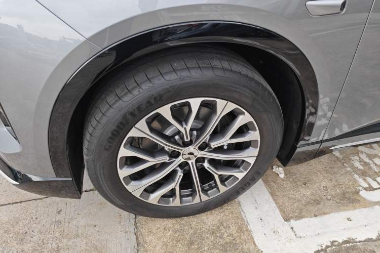 Used Nio ES6 2025 100 kWh Left Front Wheel Hub