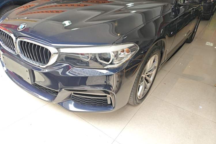 Used BMW 5 Series 2019 525Li M Sport Package