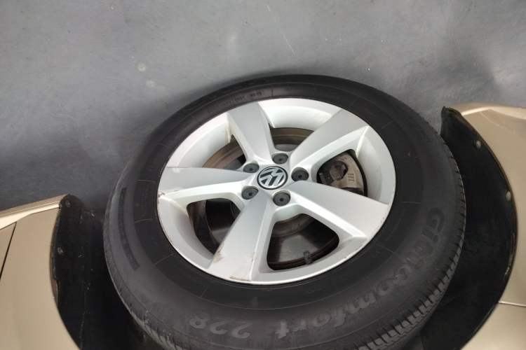 Used Volkswagen Lavida 2013 Revised Classic 1.6L Manual Fashion Edition