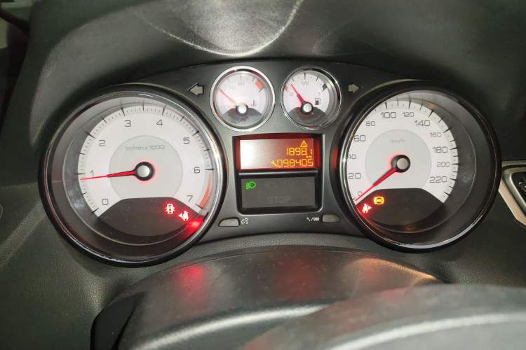 Used Peugeot 308 2014 Enjoy Edition Classic 1.6L Manual YouShang Model
